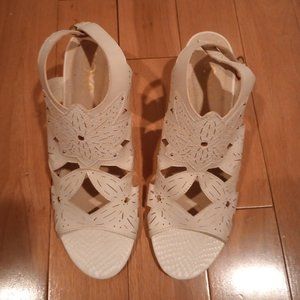 XOXO Brand Size 10 Low Wedge Sandles